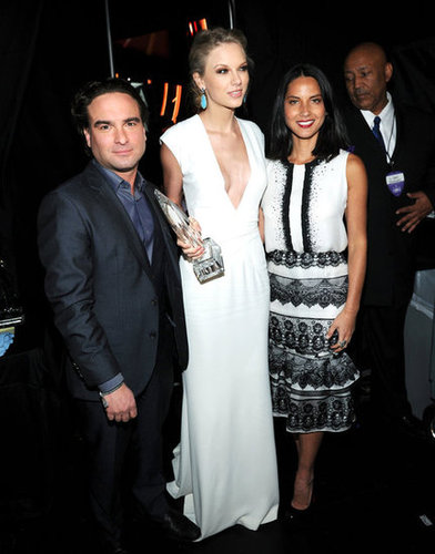 Taylor Swift Goes Simple But Sexy at the 2013 PCAs Taylor Swift Goes Simple But Sexy at the 2013 PCAs