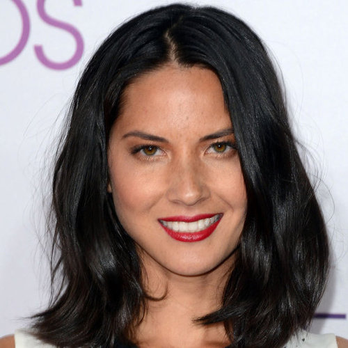 Pictures of Olivia Munn at the 2013 People's Choice Awards