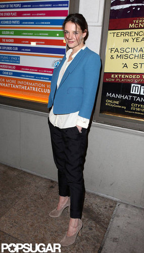 Katie Holmes struck a pose on her way into The Other Side.
Katie Holmes struck a pose on her way into The Other Side.