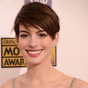 Pictures of Anne Hathaway at the Critics Choice Awards