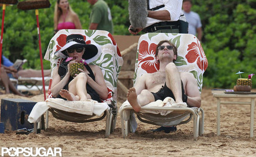 Parenthood's Peter Krause Goes Shirtless in a Beach Scene With Monica Potter Parenthood's Peter Krause Goes Shirtless in a Beach Scene With Monica Potter