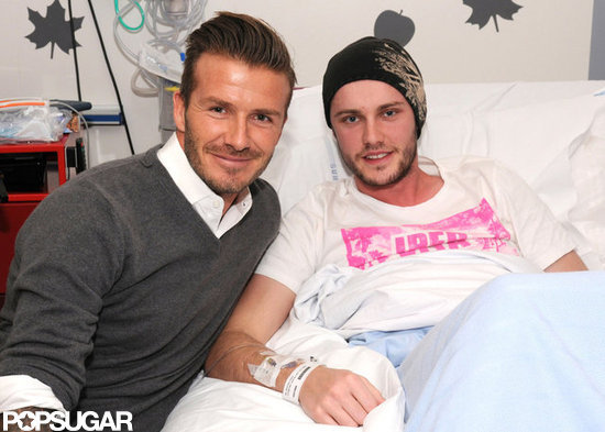 David Beckham visited a cancer patient in England.
David Beckham visited a cancer patient in England.