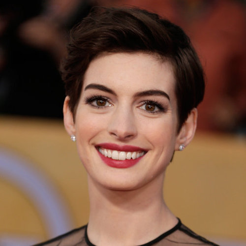 Anne Hathaway: SAG Awards Hair and Makeup 2013 Anne Hathaway: SAG Awards Hair and Makeup 2013