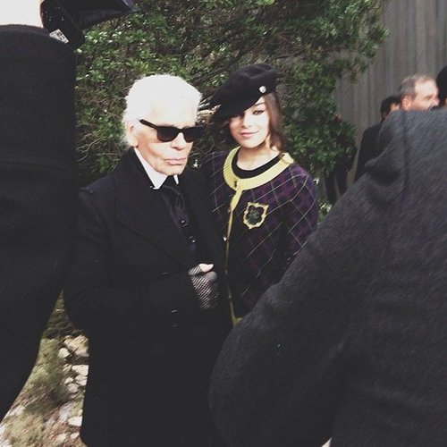 Hailee Steinfeld posed with Karl Lagerfeld after the Chanel Couture runway show.
Source: Instagram user haileesteinfeld
Hailee Steinfeld posed with Karl Lagerfeld after the Chanel Couture runway show.
Source: Instagram user haileesteinfeld