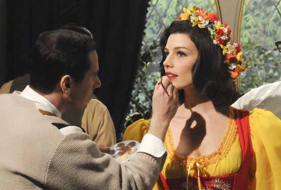 Megan Draper's Lipstick Trick