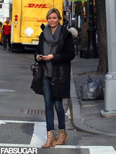 Cameron Diaz's gray ribbed cowl-neck sweater kept her warm and cool. She completed her NYC outfit with a black leather-accented coat, skinny jeans, and beige Rag & Bone booties.
Cameron Diaz's gray ribbed cowl-neck sweater kept her warm and cool. She completed her NYC outfit with a black leather-accented coat, skinny jeans, and beige Rag & Bone booties.