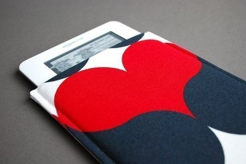Queen of Hearts Case, sized for Kindle models ($15)
Queen of Hearts Case, sized for Kindle models ($15)