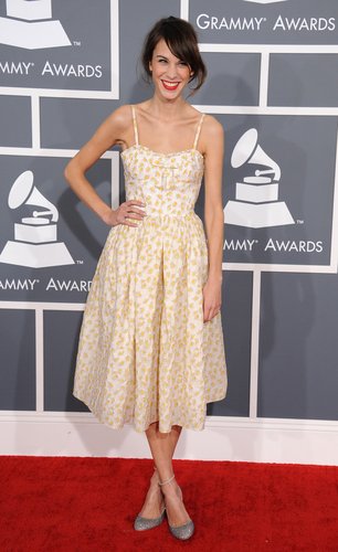 Alexa Chung struck a sweet pose at the Grammys.
Alexa Chung struck a sweet pose at the Grammys.
