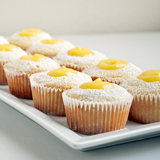 Lemon Cupcakes Filled With Lemon Curd Lemon Cupcakes Filled With Lemon Curd
