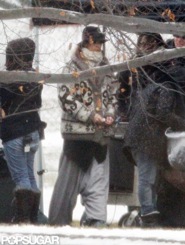 Jennifer Aniston Goes Blond on Set Jennifer Aniston Goes Blond on Set