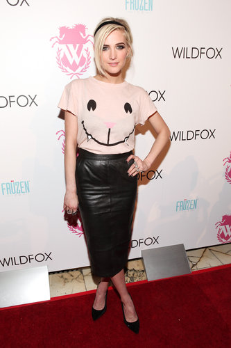 Ashlee Simpson showed her support for the Wildfox presentation working a cheeky Wildfox animal tee, a leather ASOS pencil skirt, and pointed pumps.
Ashlee Simpson showed her support for the Wildfox presentation working a cheeky Wildfox animal tee, a leather ASOS pencil skirt, and pointed pumps.