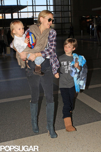 Kate Hudson Flies the Smiley Skies With Ryder and Bingham Kate Hudson Flies the Smiley Skies With Ryder and Bingham