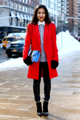 A charming top met a polished and playful coat.
A charming top met a polished and playful coat.