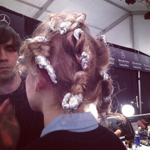 Ted Gibson put kitchen basics to good use with these aluminum foil curls at Lela Rose.
Ted Gibson put kitchen basics to good use with these aluminum foil curls at Lela Rose.