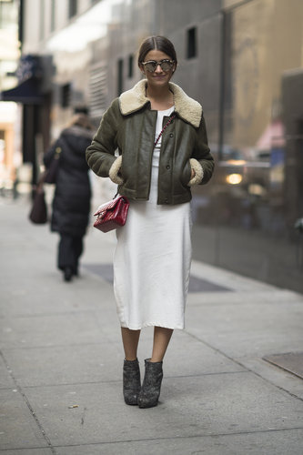 We love the juxtaposition between cozy shearling and a crisp white dress.
Source: Le 21ème | Adam Katz Sinding
We love the juxtaposition between cozy shearling and a crisp white dress.
Source: Le 21ème | Adam Katz Sinding