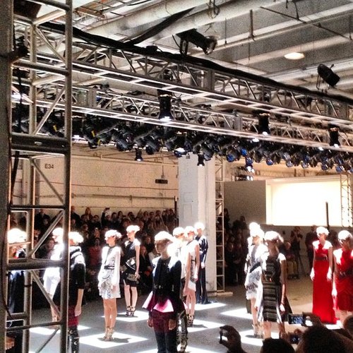 An army of models at Prabal Gurung.
An army of models at Prabal Gurung.