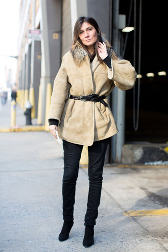 Emmanuelle Alt didn't complicate her Winter look — just showcased a great piece of suede outerwear against understated black pants.
Emmanuelle Alt didn't complicate her Winter look — just showcased a great piece of suede outerwear against understated black pants.