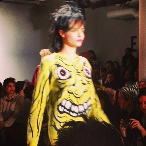 Cara Delevingne looked fierce in Jeremy Scott.
Cara Delevingne looked fierce in Jeremy Scott.