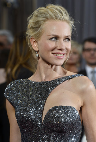 Naomi Watts on the red carpet at the Oscars 2013.
Naomi Watts on the red carpet at the Oscars 2013.