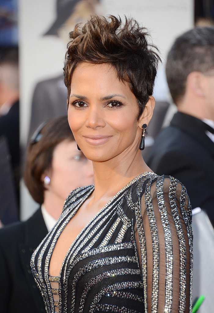 Halle Berry on the red carpet at the Oscars 2013.
Halle Berry on the red carpet at the Oscars 2013.
