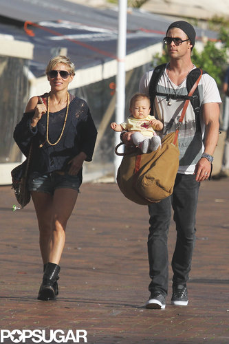 Chris Hemsworth and Elsa Pataky Stroll in Sydney With Baby India Chris Hemsworth and Elsa Pataky Stroll in Sydney With Baby India