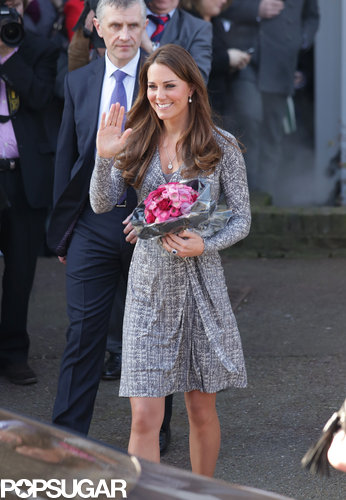 Kate Middleton Shows Her Baby Bump as She Gets Back to Royal Work! Kate Middleton Shows Her Baby Bump as She Gets Back to Royal Work!
