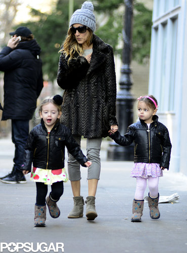 Sarah Jessica Parker took a walk with her twins, Tabitha and Loretta, in NYC.
Sarah Jessica Parker took a walk with her twins, Tabitha and Loretta, in NYC.