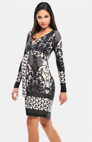 Olian's Monique Wrap Dress ($130) uses a scroll pattern to draw attention to mama's growing bump.
Olian's Monique Wrap Dress ($130) uses a scroll pattern to draw attention to mama's growing bump.