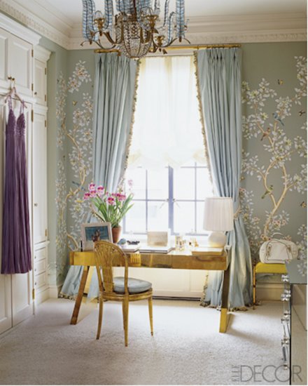 The dressing room in Aerin's Manhattan apartment features shiny gold accents against soft, neutral shades.
Source: Elle Decor
The dressing room in Aerin's Manhattan apartment features shiny gold accents against soft, neutral shades.
Source: Elle Decor