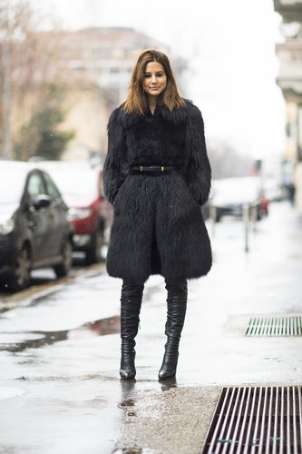 Christine Centenera bundled up in the most luxurious of jackets, then stepped into a pair of thigh-high leather boots.
Source: Le 21ème | Adam Katz Sinding
Christine Centenera bundled up in the most luxurious of jackets, then stepped into a pair of thigh-high leather boots.
Source: Le 21ème | Adam Katz Sinding