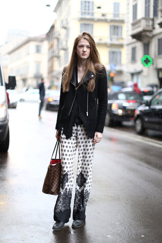 With a moto jacket, this showgoer edged up her Zara pajama-style pants.
With a moto jacket, this showgoer edged up her Zara pajama-style pants.