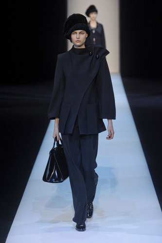 Giorgio Armani Fall 2013
Giorgio Armani Fall 2013