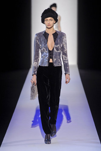 Giorgio Armani Fall 2013
Giorgio Armani Fall 2013
