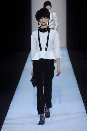 Giorgio Armani Fall 2013
Giorgio Armani Fall 2013