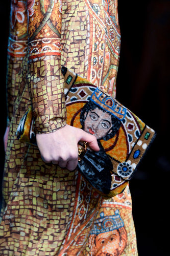 Dolce & Gabbana Fall 2013
Dolce & Gabbana Fall 2013
