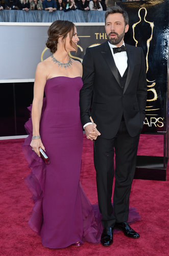 Ben Affleck and Jennifer Garner held hands on the Oscars red carpet.
Ben Affleck and Jennifer Garner held hands on the Oscars red carpet.