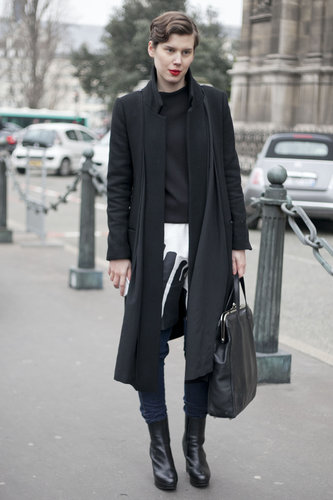 Sometimes it's just a little thing like the red lip in this ensemble that makes the look pop.
Sometimes it's just a little thing like the red lip in this ensemble that makes the look pop.