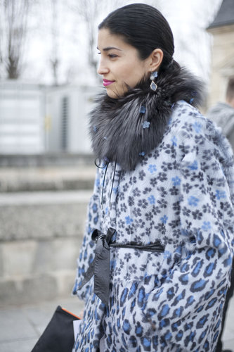Caroline Issa caught our eye in a beautiful print and luxe fur collar.
Caroline Issa caught our eye in a beautiful print and luxe fur collar.
