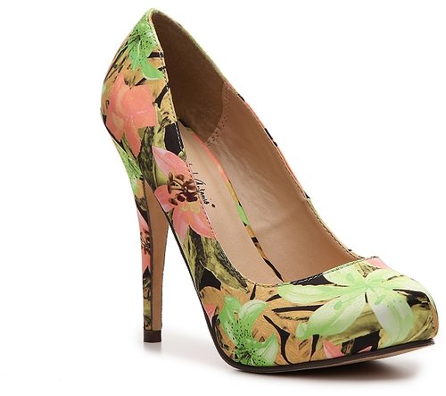 Michael Antonio Love Me Floral Pump