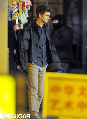 Emma Stone and Andrew Garfield Spend a Late Night on Set Emma Stone and Andrew Garfield Spend a Late Night on Set