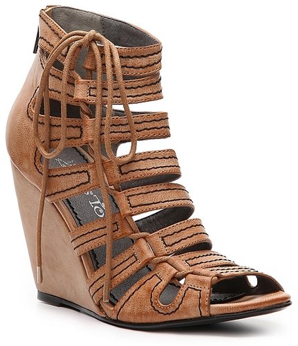 2 Lips Too Vavoom Wedge Sandal