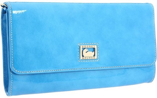 Dooney & Bourke - Patent Clutch