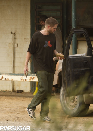 Robert Pattinson Shows Off a New Look on The Rover Set Robert Pattinson Shows Off a New Look on The Rover Set