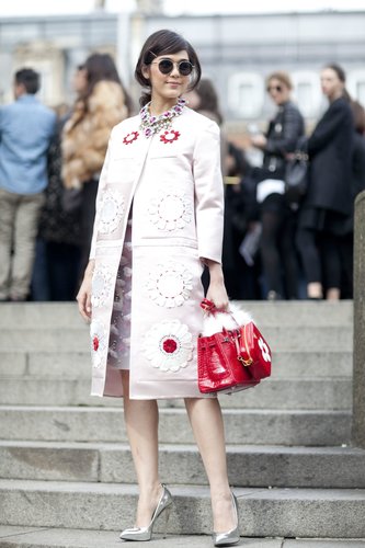 Ladylike but with all the embellishment befitting a real statement-making look.
Ladylike but with all the embellishment befitting a real statement-making look.