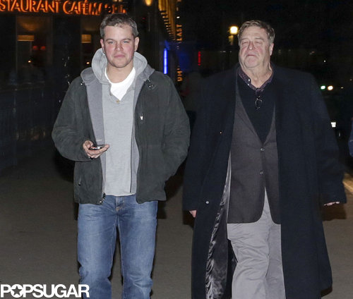 Matt Damon and John Goodman walked together after dinner.
Matt Damon and John Goodman walked together after dinner.
