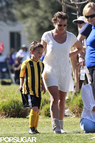 Britney Spears Goes Into Soccer-Mom Mode With Her Little Ones Britney Spears Goes Into Soccer-Mom Mode With Her Little Ones