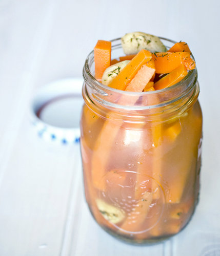 Fresh Pickled Carrots and Ginger