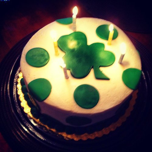 Kevin McHale celebrated his dad's birthday with a shamrock cake in 2013.
Source: Instagram user kevinmchale
Kevin McHale celebrated his dad's birthday with a shamrock cake in 2013.
Source: Instagram user kevinmchale