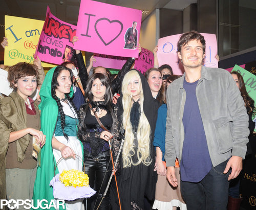 Orlando Bloom Touches Down to a Warm Welcome in Turkey Orlando Bloom Touches Down to a Warm Welcome in Turkey