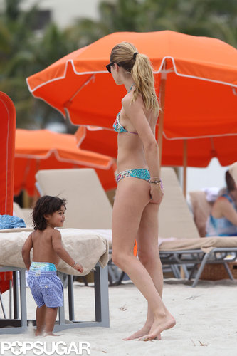 Bikini-Clad Doutzen Has a PDA-Filled Beach Day With Her Boys Bikini-Clad Doutzen Has a PDA-Filled Beach Day With Her Boys